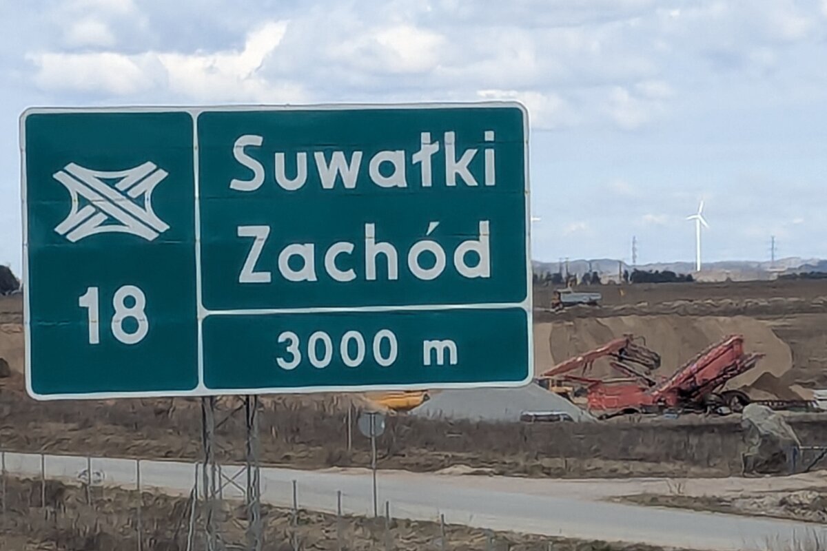 Suwałki Zachód nuovaža S61 greitkelyje per Suvalkų koridorių, šiaurės rytų Lenkija.